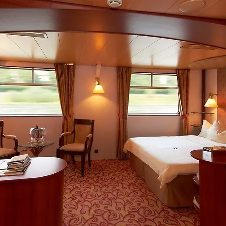 Knm Ms Switzerland I - Hotel Dusseldorf