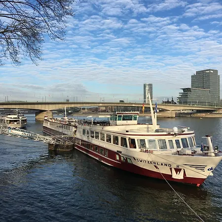 Knm Ms Switzerland I - ホテル