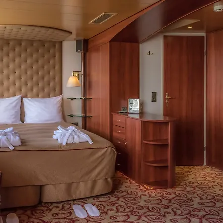 Knm Ms Switzerland I - Hotel