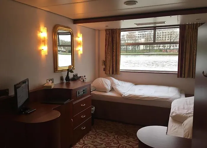 Knm Ms Switzerland I - Hotel